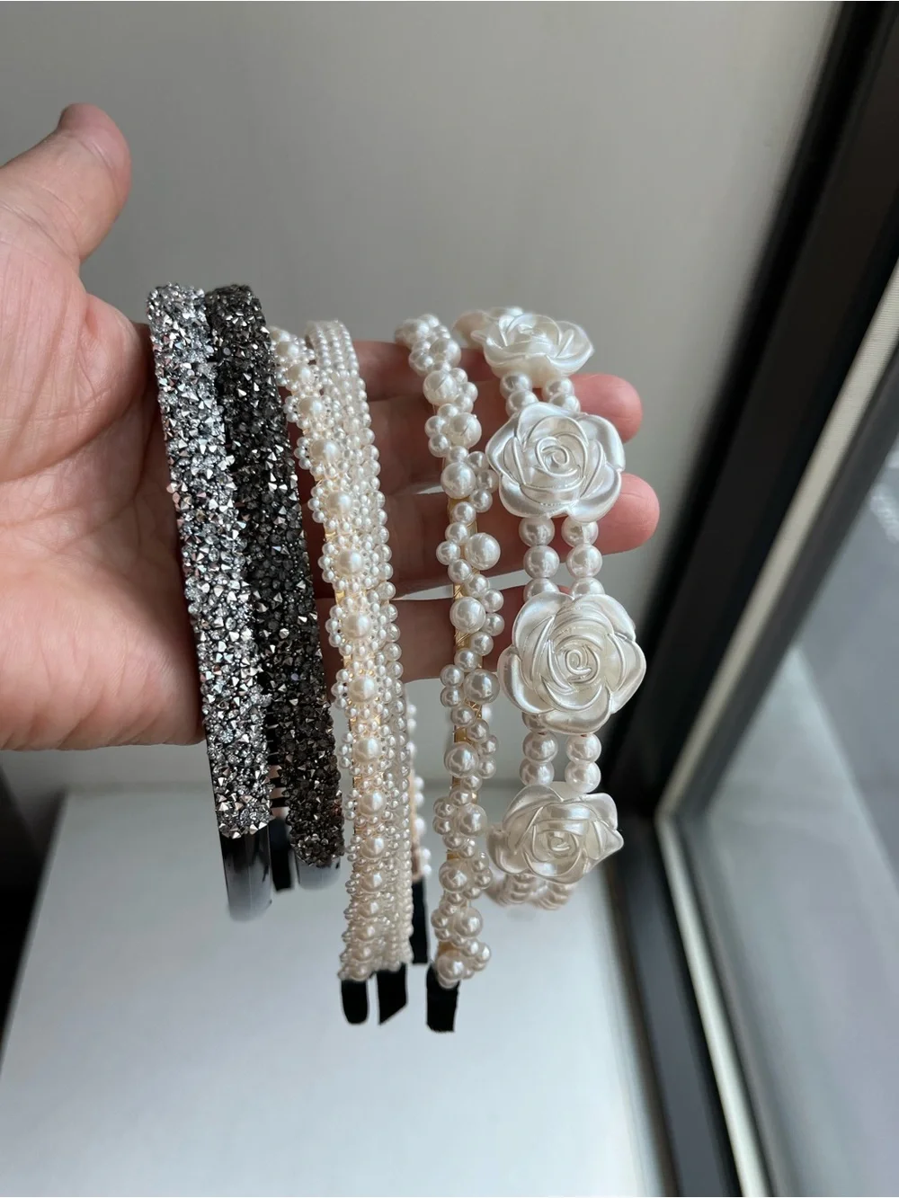 NWOT Pearl & Silver Crystal Floral Headband Set - Unbranded